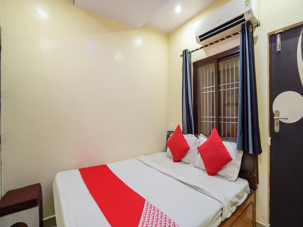 Oyo 75627 New Ankit Guest House Váránaszi Kültér fotó