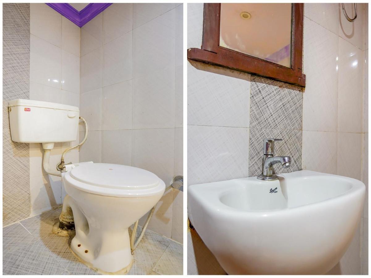 Oyo 75627 New Ankit Guest House Váránaszi Kültér fotó