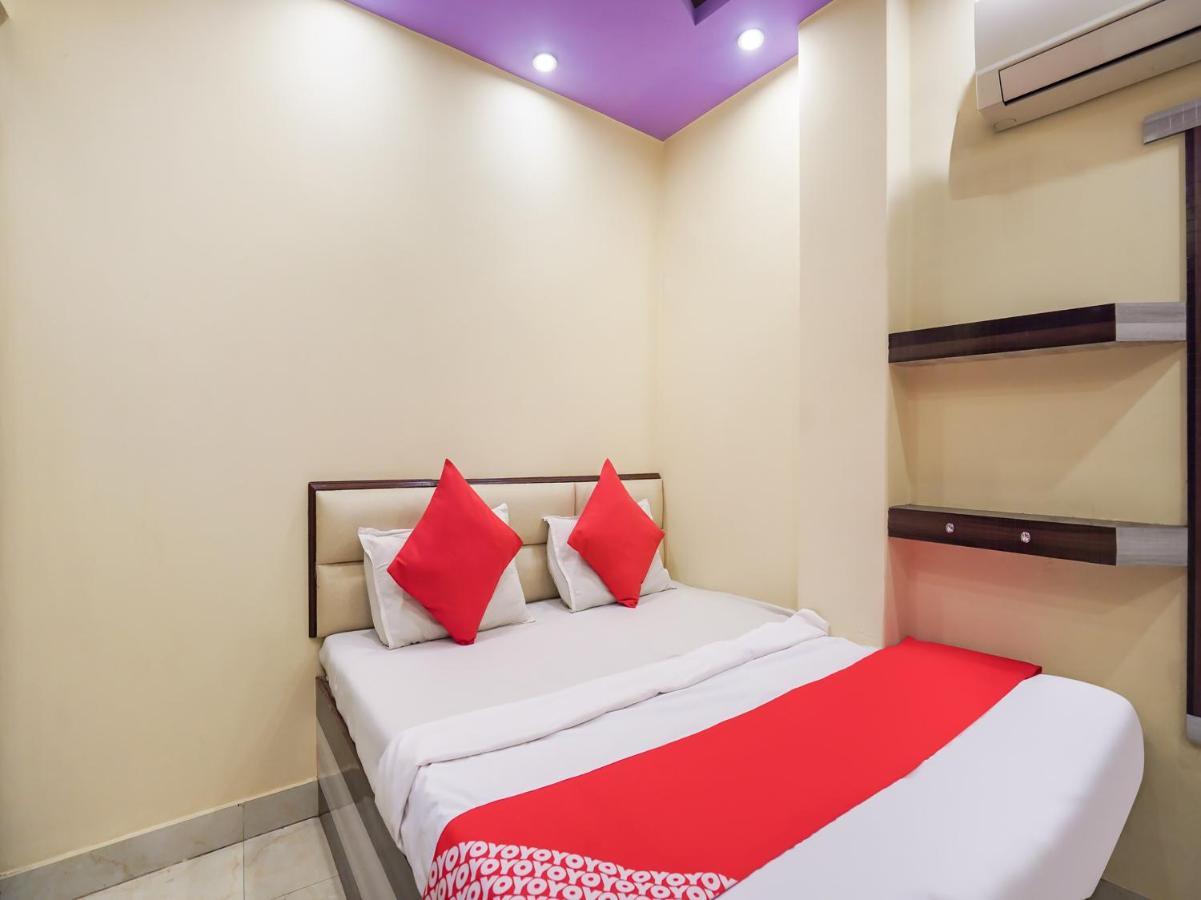 Oyo 75627 New Ankit Guest House Váránaszi Kültér fotó