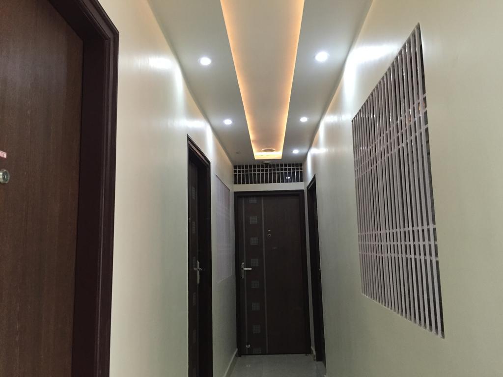 Oyo 75627 New Ankit Guest House Váránaszi Kültér fotó